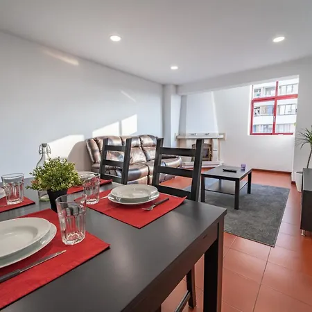 Apartment Feliciano Ramos 1 - T4 Familiar Perto Do Centro Da - *